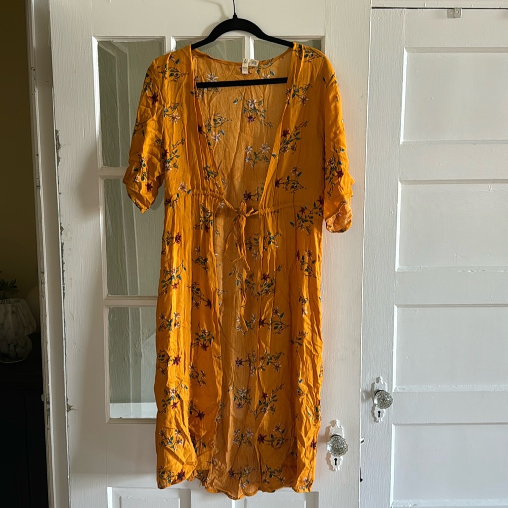 Boho burnt yellow kimono with tie in front!
